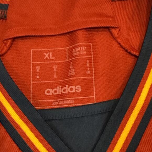 2022/23 Spain Home Jersey adidas Kit Size XL - Picture 4 of 8